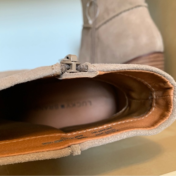 Lucky Brand LP-Zolinni Cow Split Suede Wedge Ankle Booties Size 9 - Picture 4 of 9